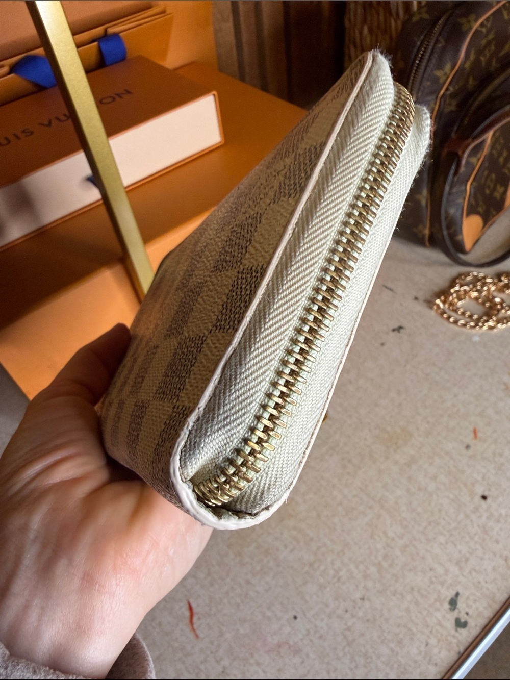 Louis Vuitton Damier Azur Zip Wallet Organizer - Picture 5 of 16